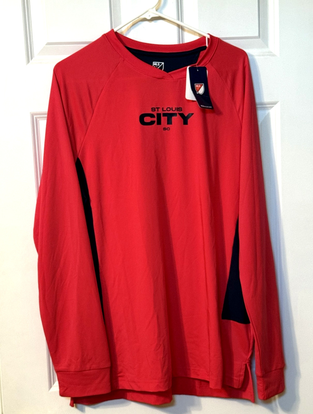 St Louis City SC Red and Navy Adult Long Sleeve Shirt MLS Size XLarge New W/Tags